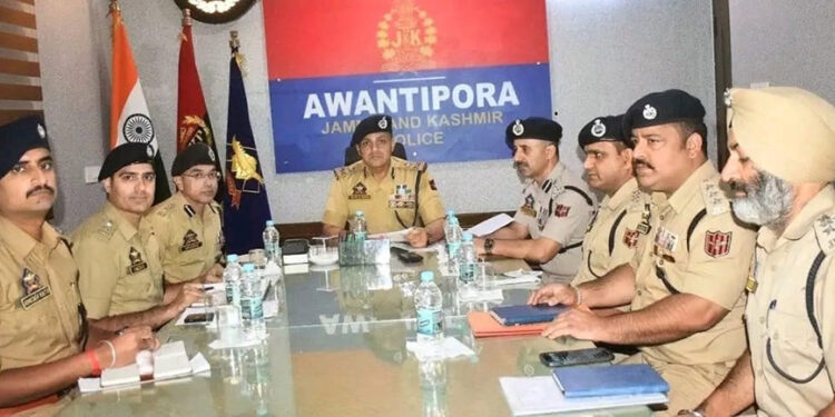 IGP Kashmir reviews security, law & order in Pulwama, Awantipora